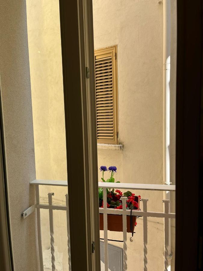 Aura B&B Bari Eksteriør billede